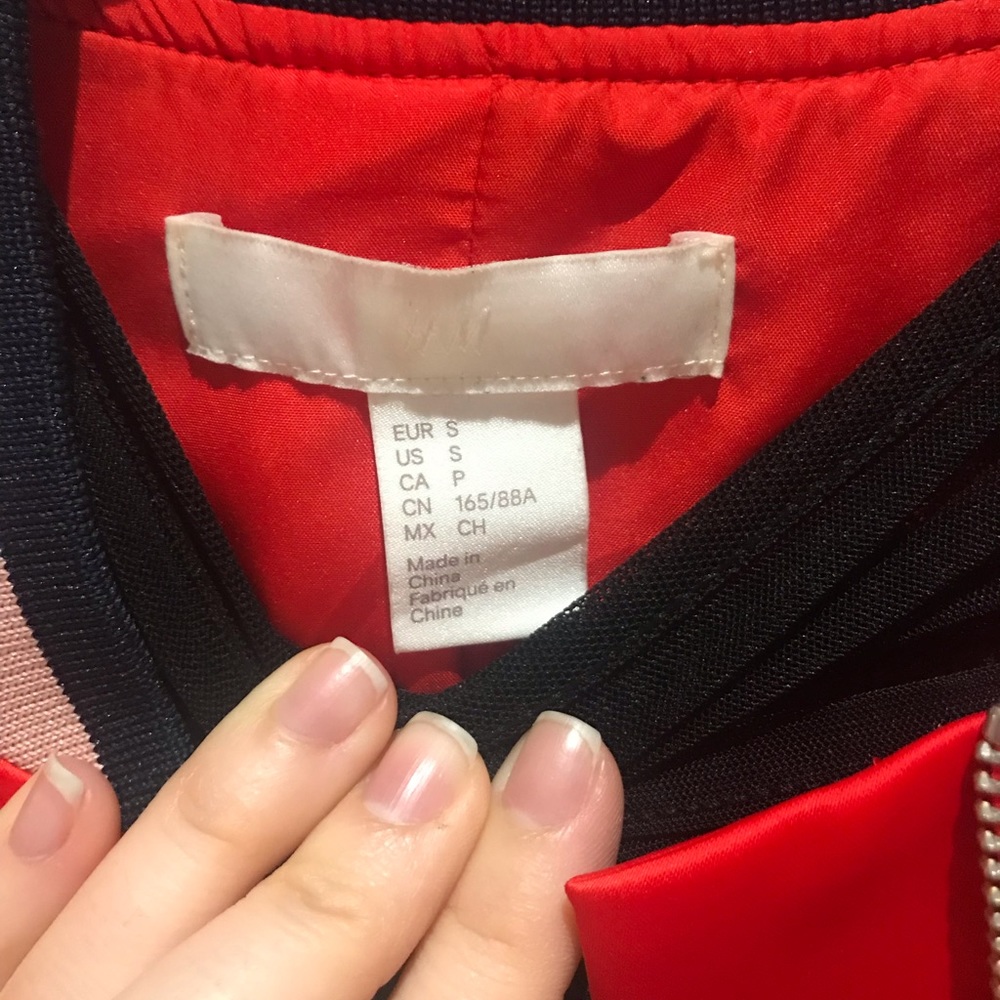 H&M Red bomber jacket - Picture 4 of 7